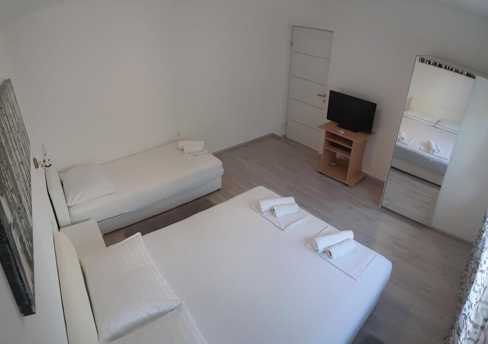 Apartmani Jureta Округ Горни Екстериор снимка